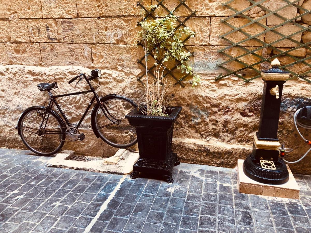 شقة 10 La Ruelle فاليتا المظهر الخارجي الصورة